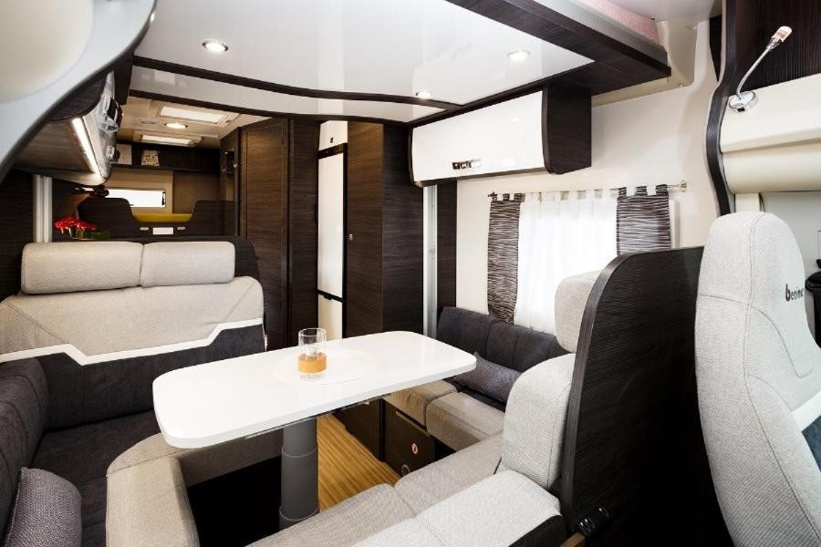 Camper Met Sauna En Zwembad In De Rand Van De Vlaamse Ardennen 호텔 Haaltert 외부 사진